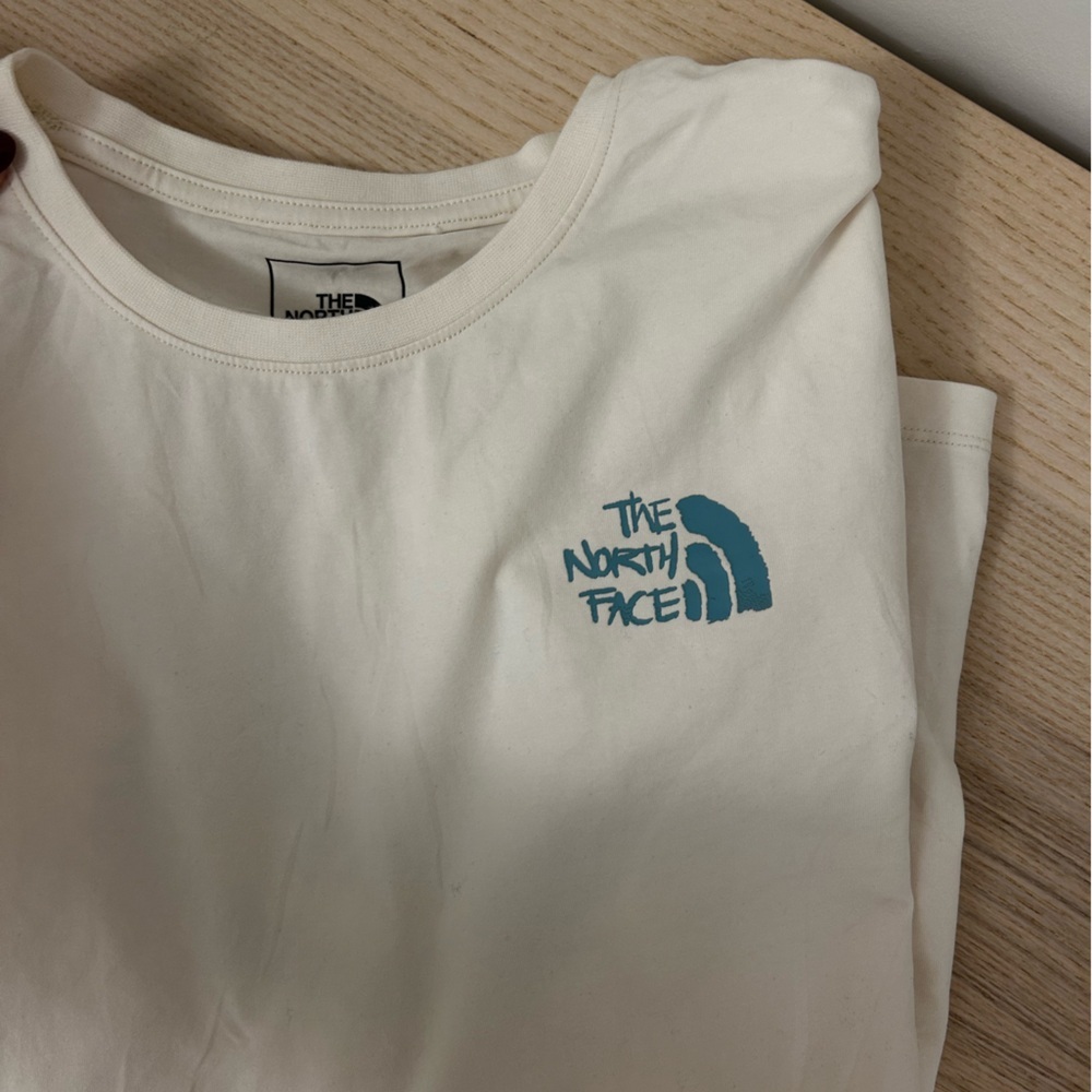 The North Face - graphic tee - size M